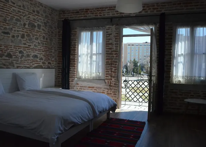 Old Bazaar 科尔察