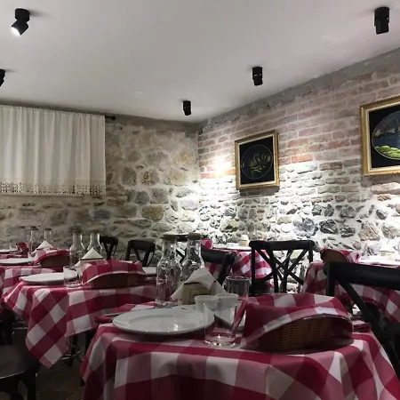 Old Bazaar Guest house
